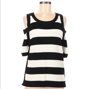 Vince Camuto size xsmall striped cold shoulder top